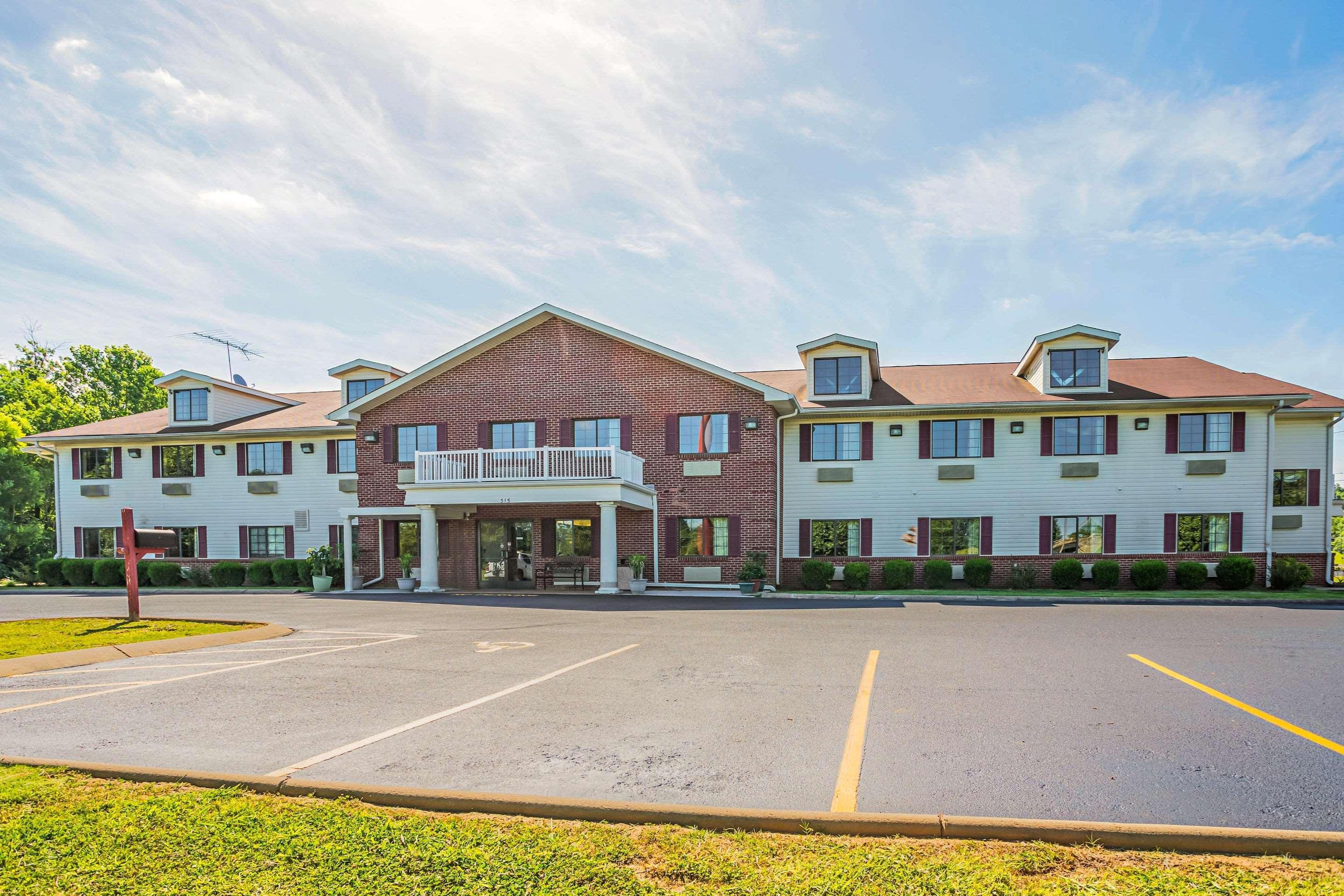 Econo Lodge Inn & Suites Ripley Exterior foto