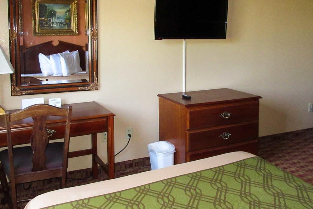 Econo Lodge Inn & Suites Ripley Zimmer foto