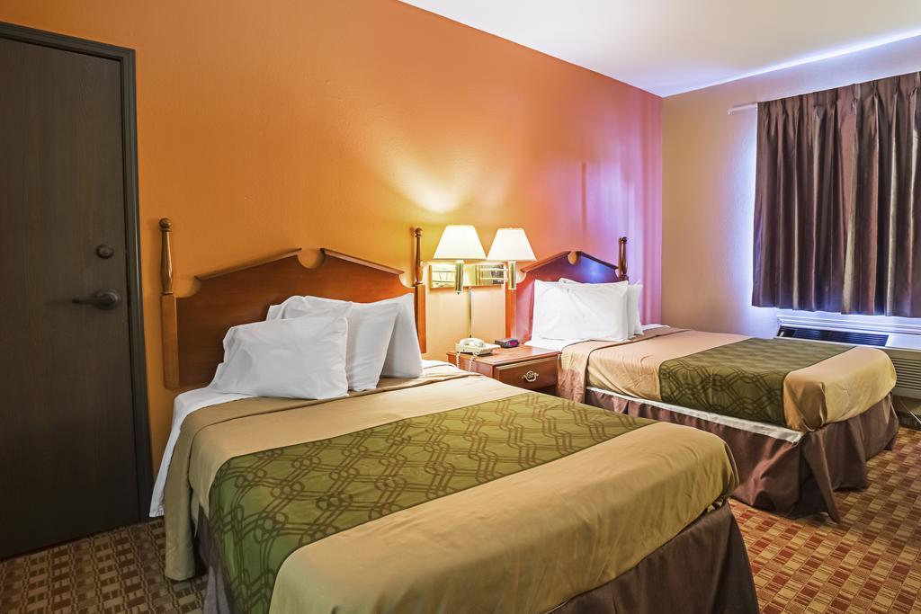 Econo Lodge Inn & Suites Ripley Zimmer foto